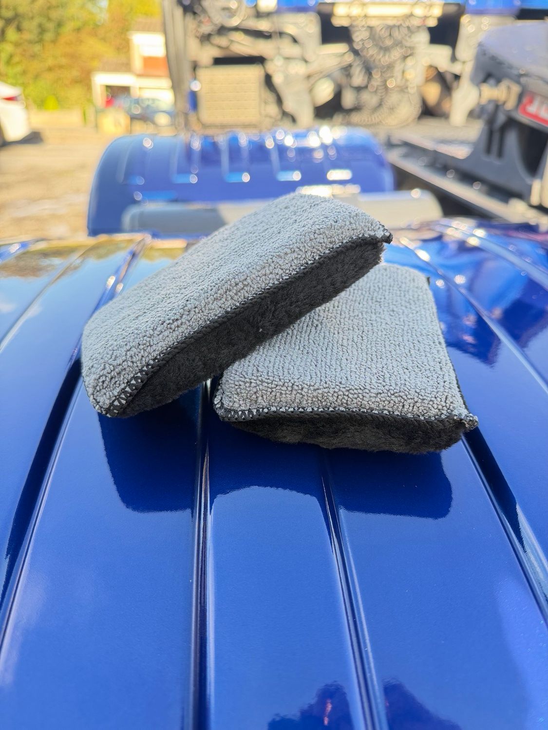 2 X INTERIOR SCRUB PADS