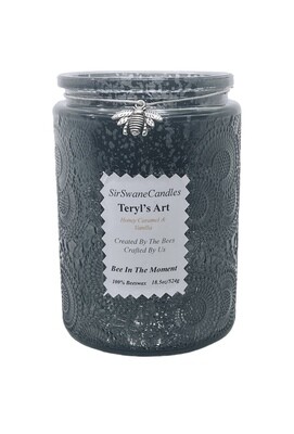 18.5oz Extra Large Teryl’s Art (Honey Caramel & Vanilla) Candle