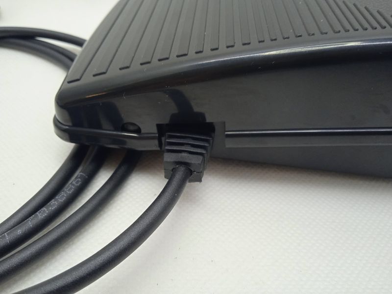 Pedal para máquinas de coser Alfa 3940 / 3945 electrónic