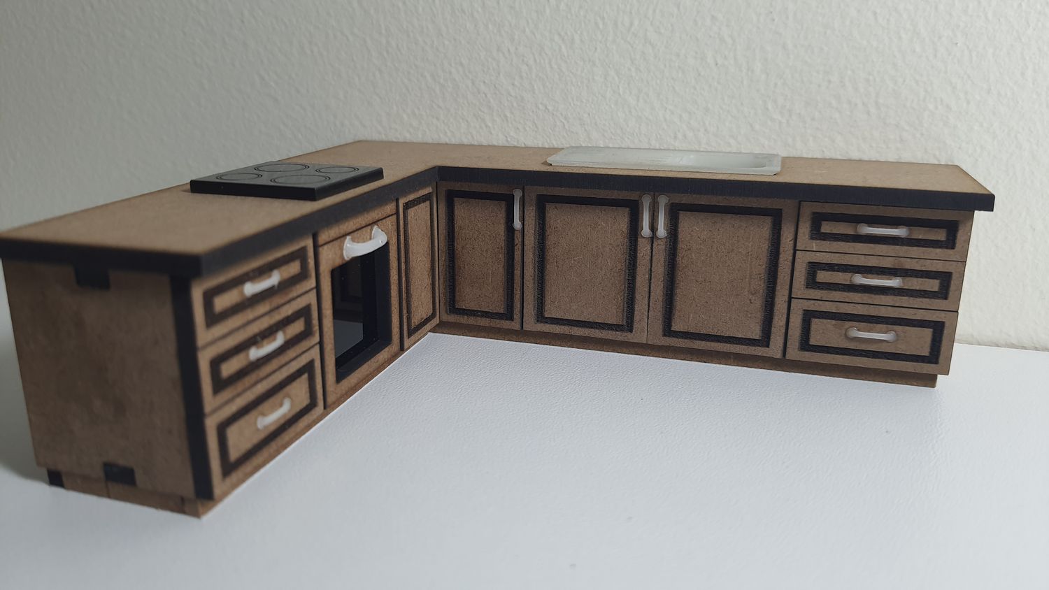 Miniature kitchen 1:24th scale miniature Dolls House Kitchen. This is a DIY kit.