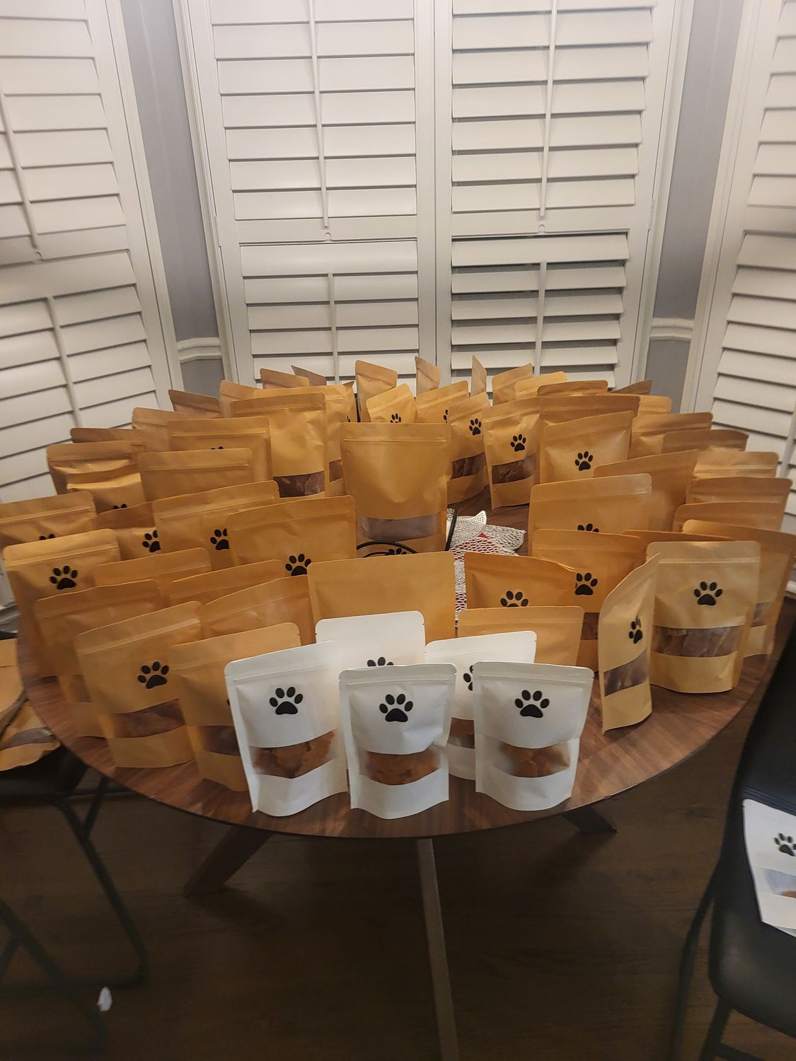 100% Natural Dehydrated Chicken Breast Treats for Dogs &amp; Cats