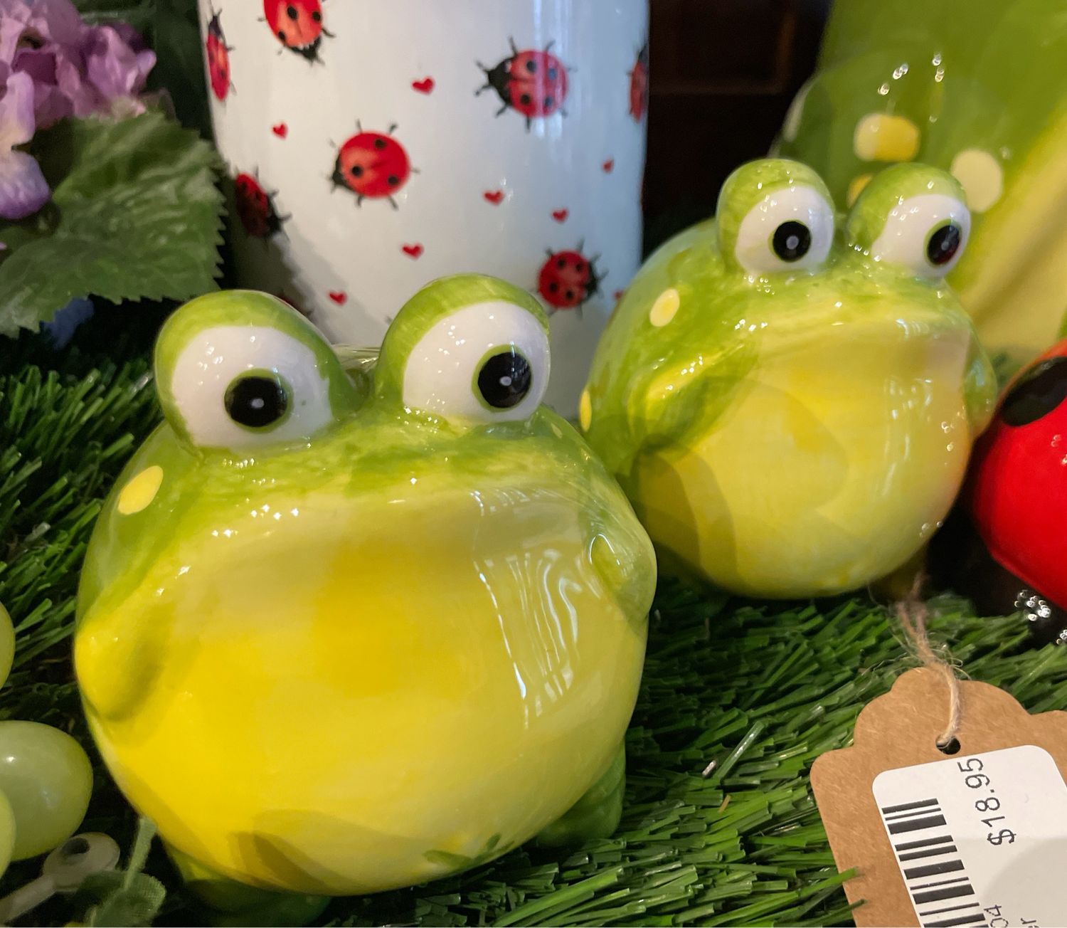 Frog Salt &amp; Pepper Shackers