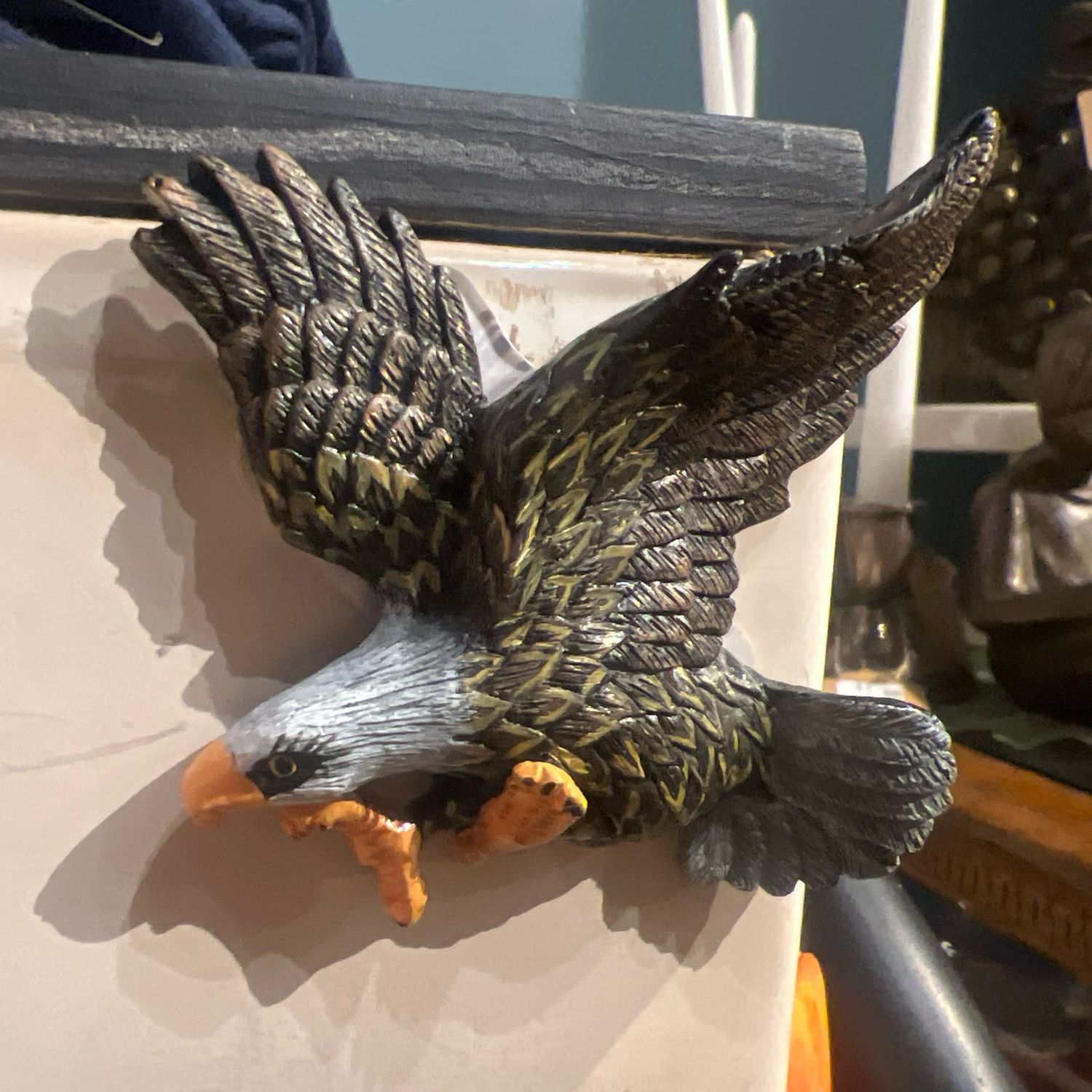 Magnet -- Eagle