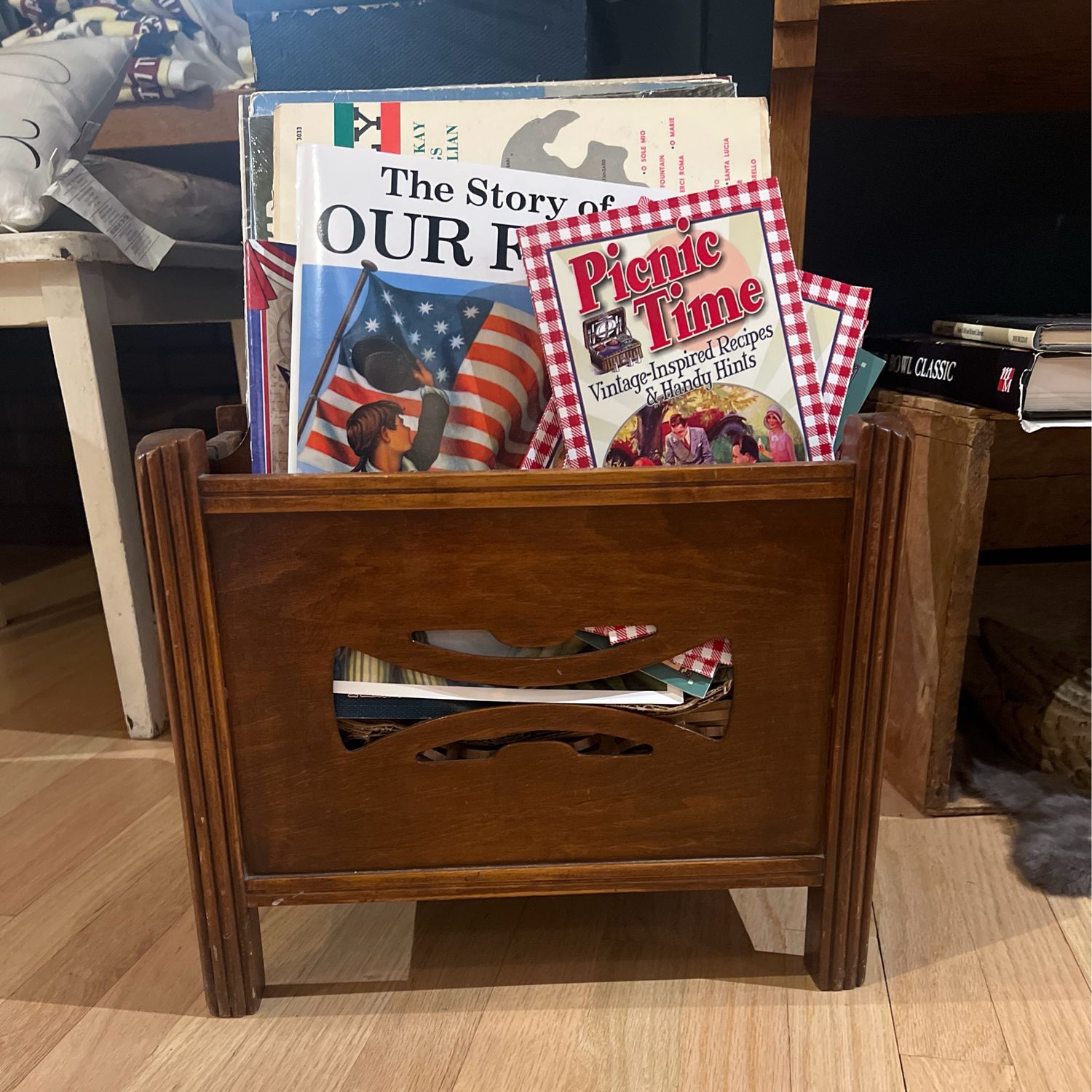 Wood Magazine Holder