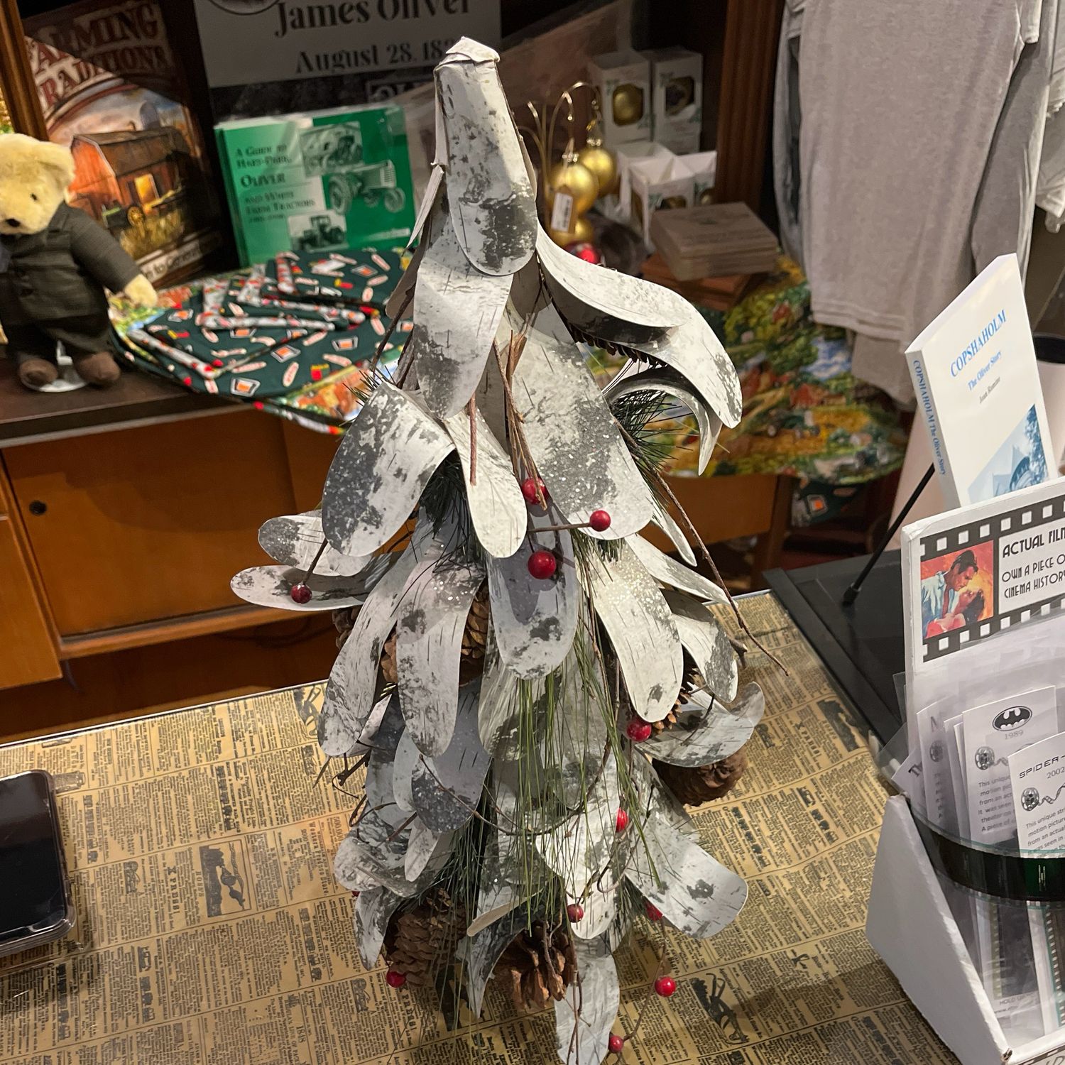 Christmas Tree w/ Pinecones