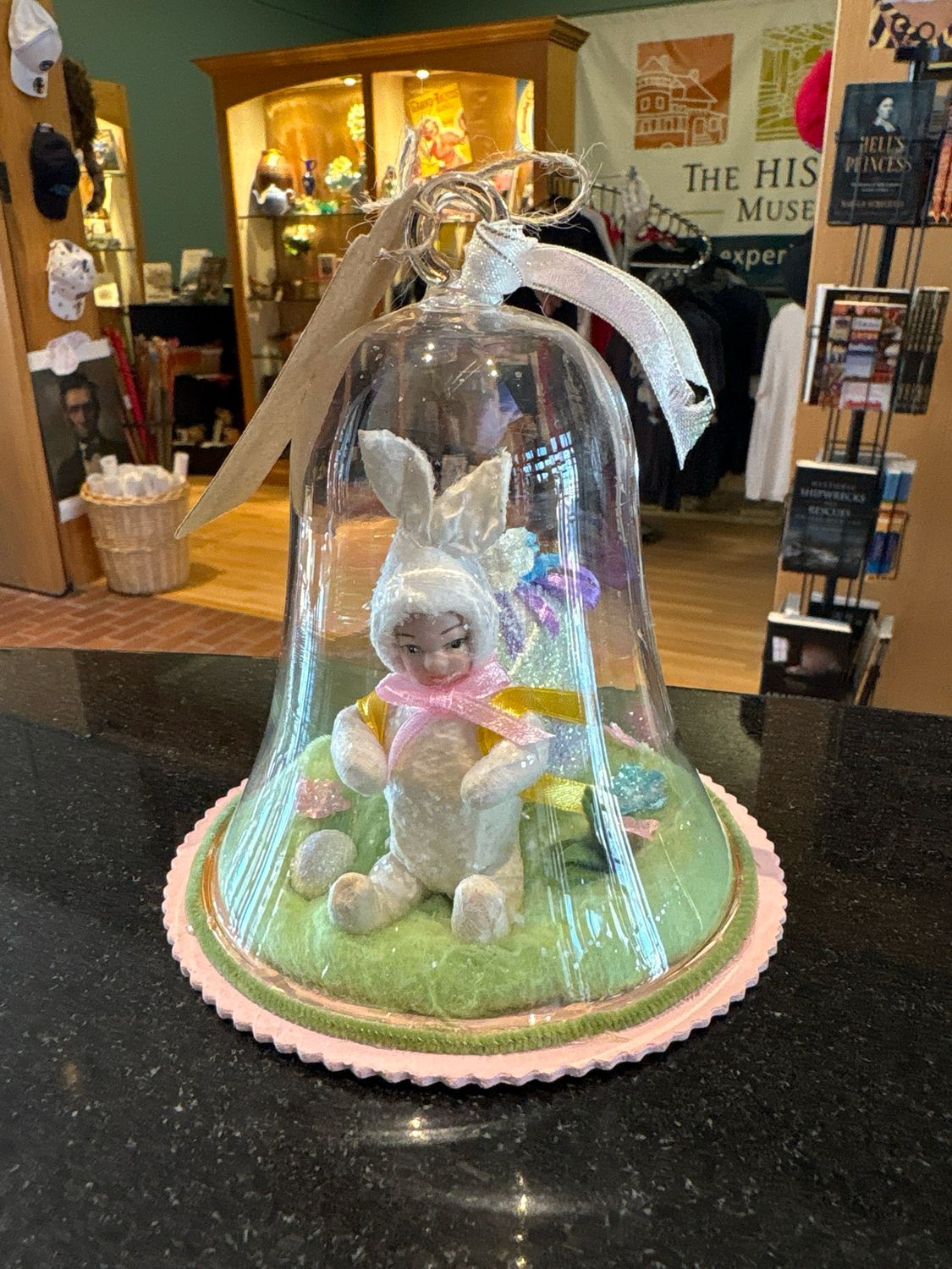 Easter Scene in Bell - O. Mansion, Size: Small