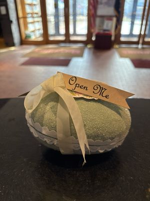 Open Me Egg - O. Mansion
