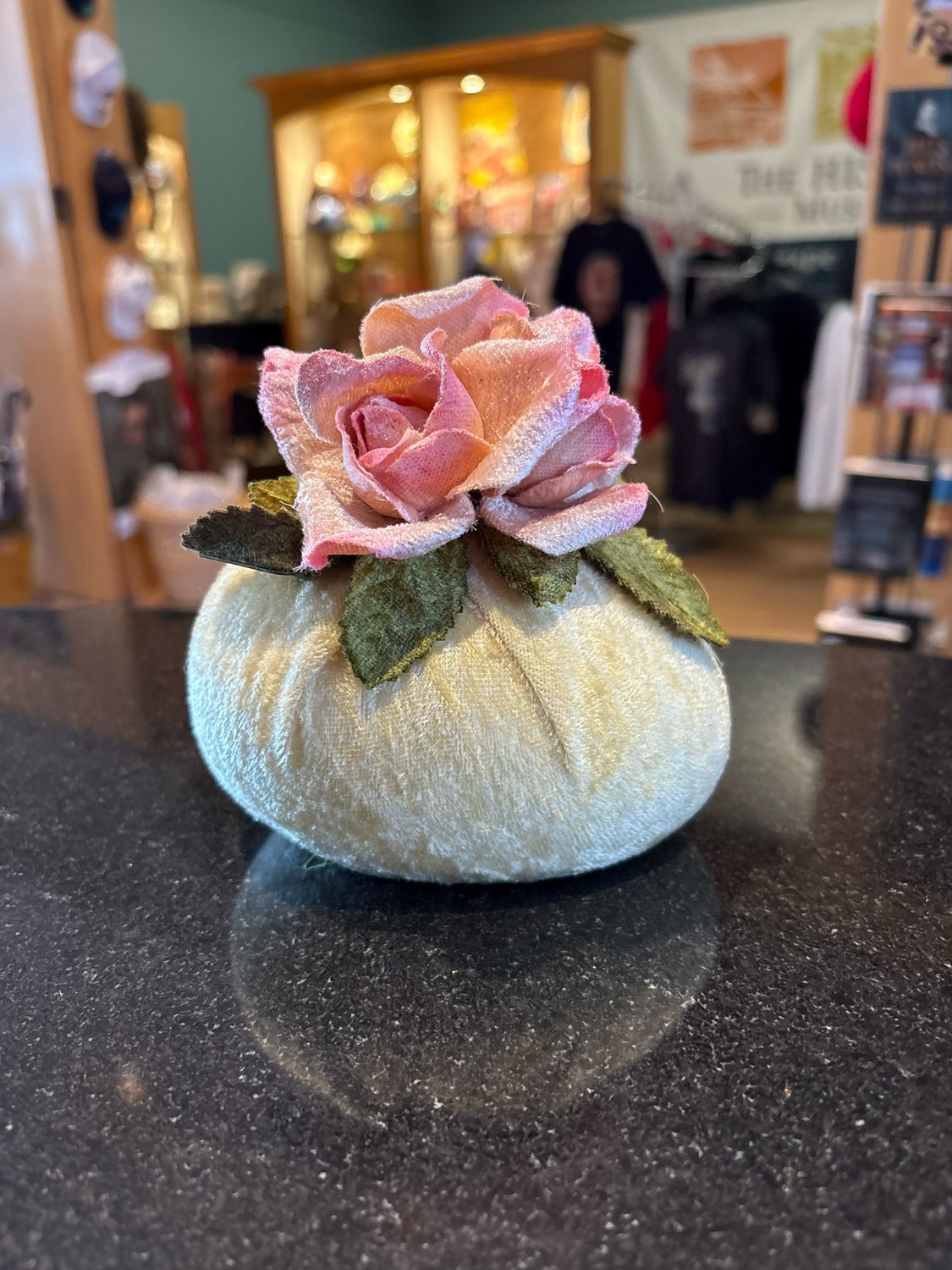 Velvet Egg Decor - O. Masion