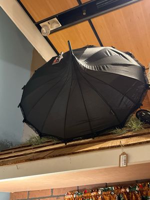 Umbrella Pagoda w/ Lace and Bows