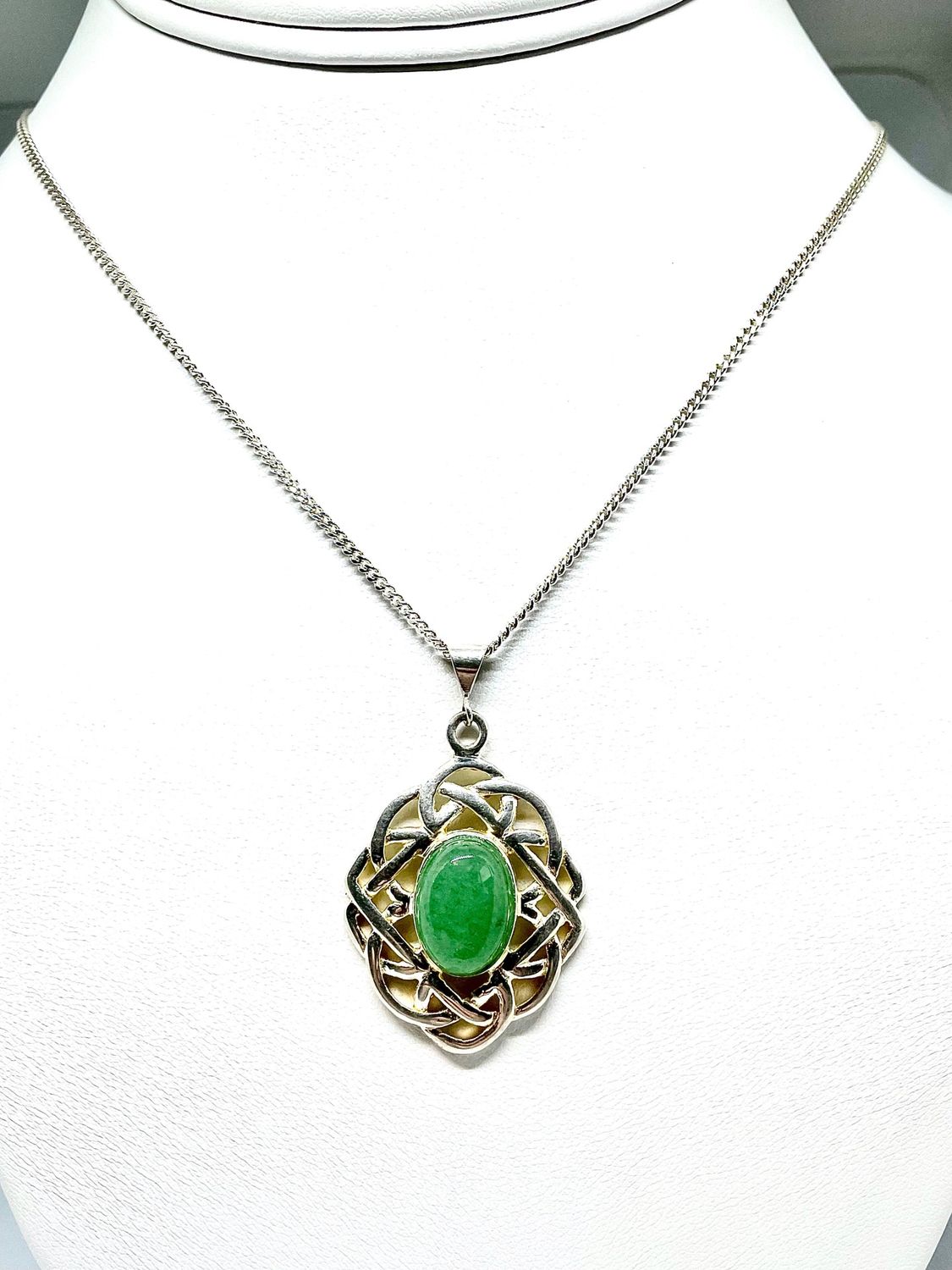 Delicate Knot Aventurine Pendant