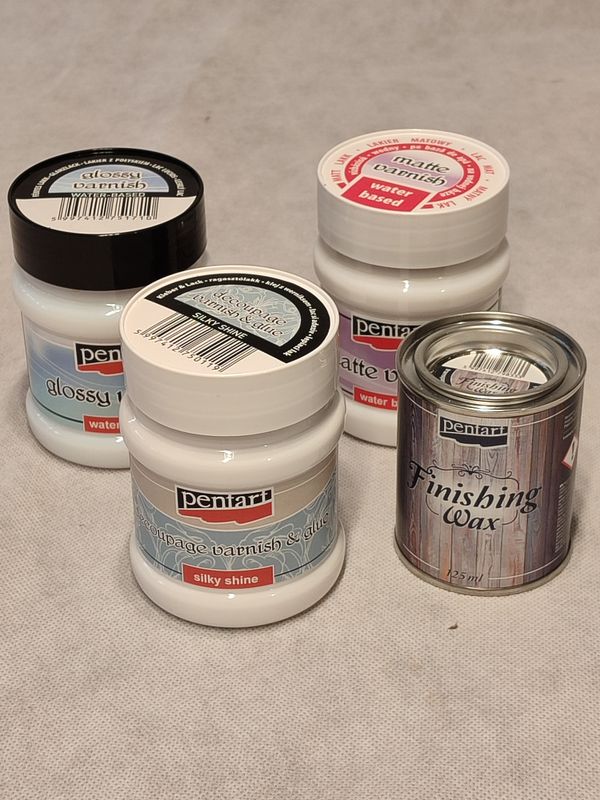 Foto von produkten aus der Unterkategorie : Kleber,  Klarlacke , Finishwax transparent