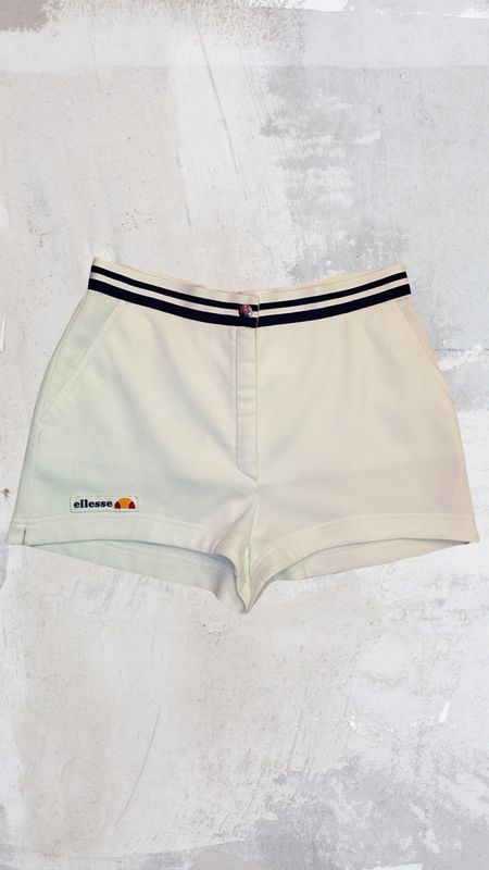 Short deportivo Ellese