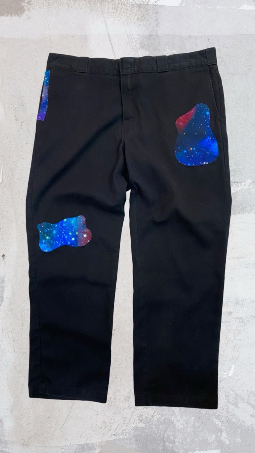 Pantalón Dikies Galaxy Reworked by Miscelanea.mente
