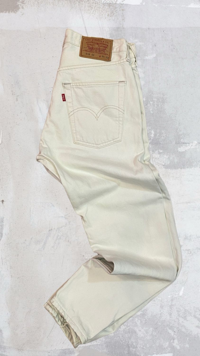 Levi’s 516 02 White