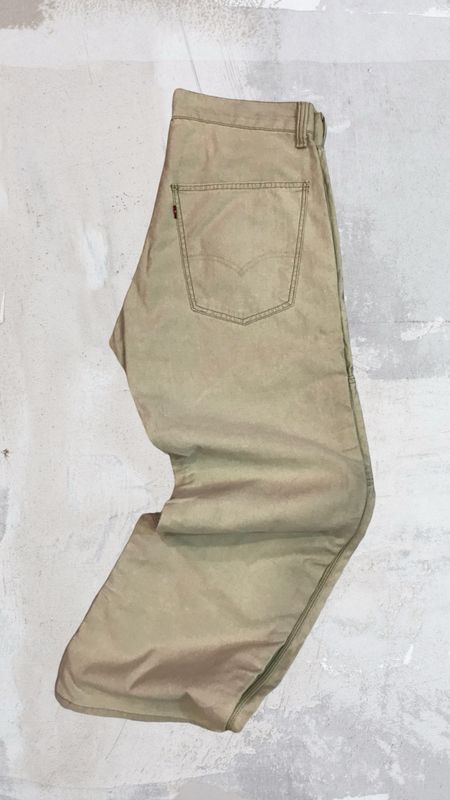 Levi’s Regular Beige