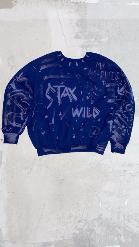 Sudadera Black Light Bleach