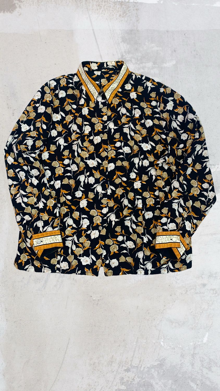 Camisa Vintage Dark Flowers Camisa Vintage Dark Flowers