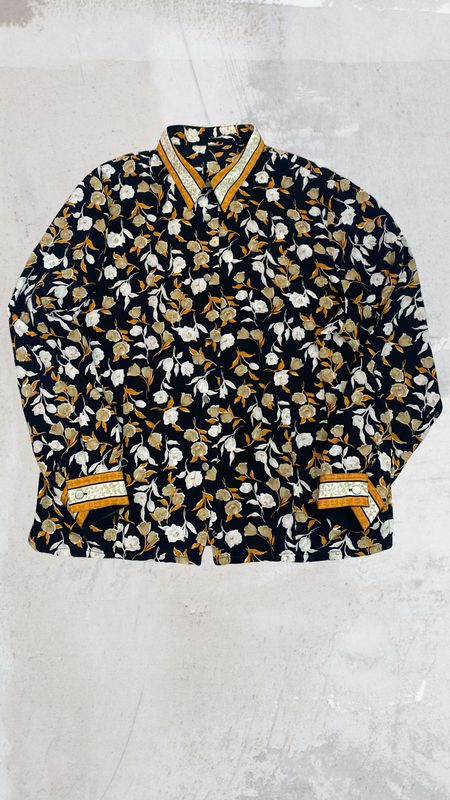 Camisa Vintage Dark Flowers