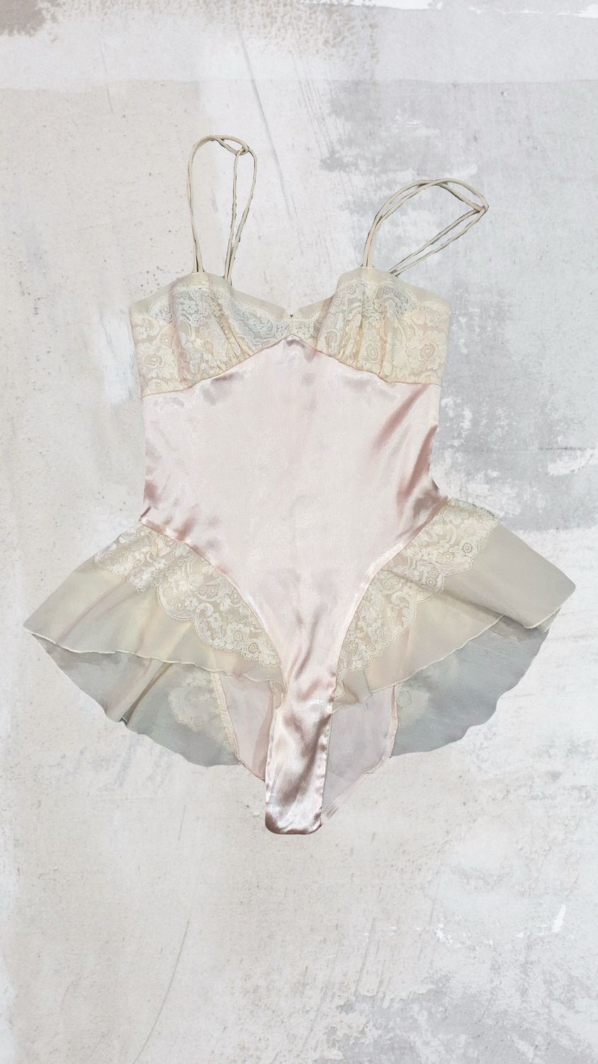 Body Lencería Vintage Raso y Encaje