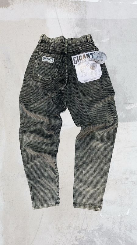 Pantalón Pana Gigante