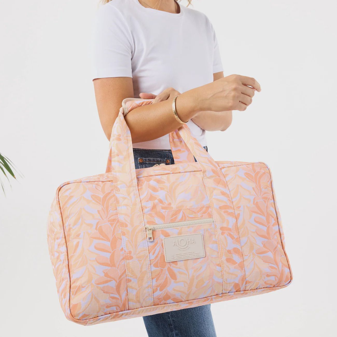 Lei Stand Weekender - Peachy