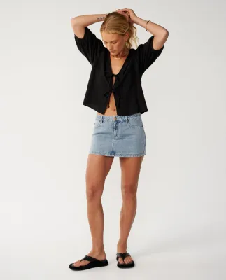 Vibe Surf Tie Front Top