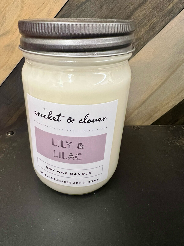 Lily &amp; Lilac Candle
