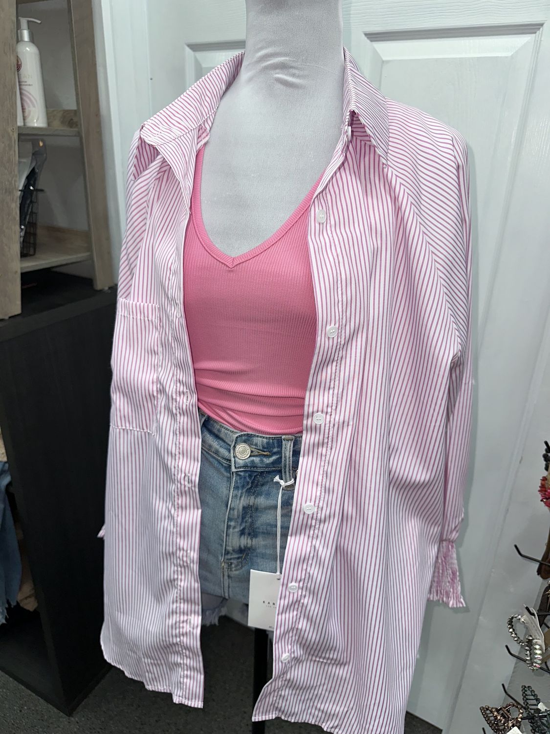 Ribbed V Neck Sleeveless Top