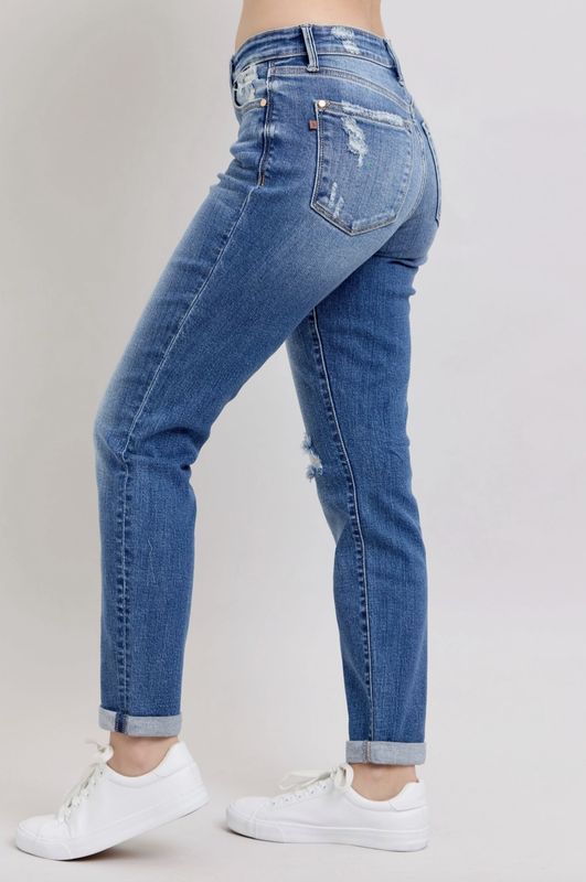 Judy Blue Mid Rise Boyfriend Fit