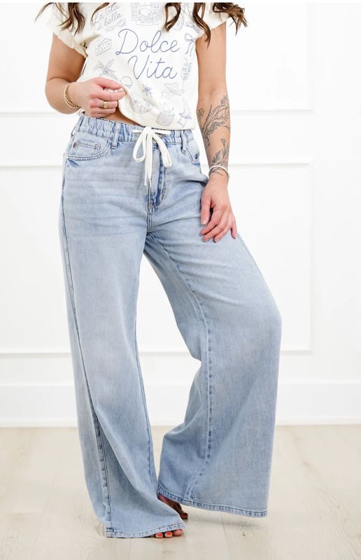 Judy Blue Featherweight Palazzo Elastic Pants