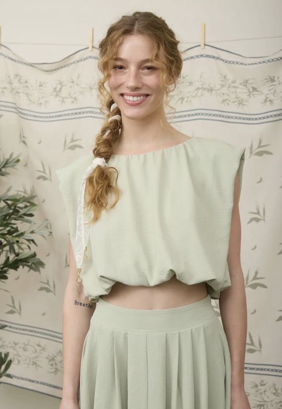 Box Pleated Midi Skirt with Balloon Crop Top