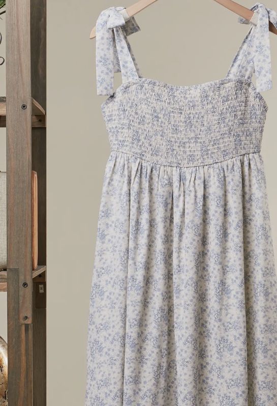 Mello Vintage Floral Pattern Dress with Puff Bottom