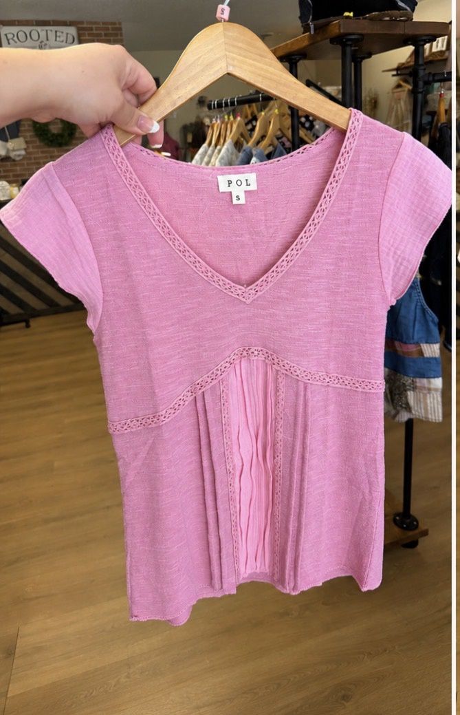 Pink short sleeve top