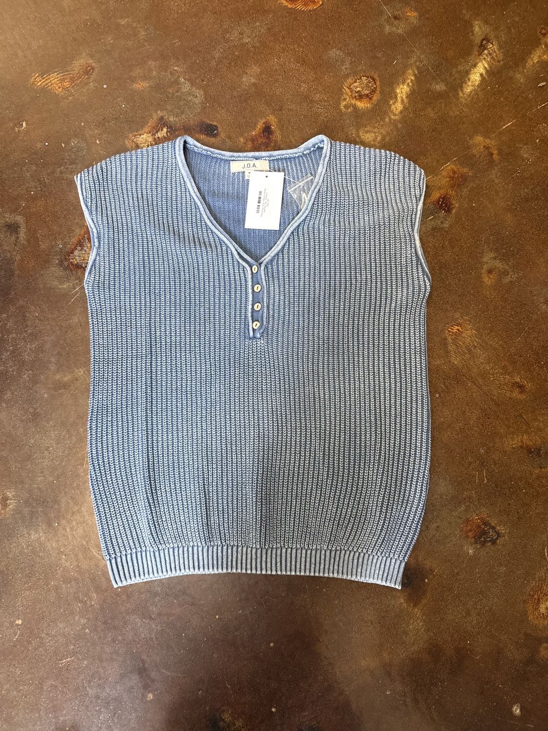Raw Edge Short Sleeve Henley Sweater Top