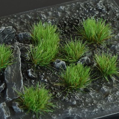 Strong Green Tufts (Gamer&#39;s Grass) Small