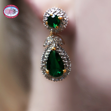 Valentine's Day - Jacqueline Kennedy Emerald Earrings