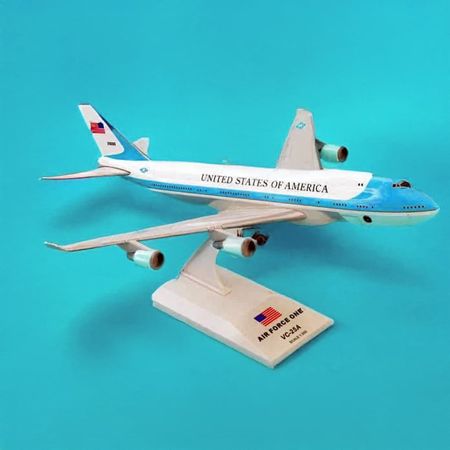 Skymarks Air Force One VC25/747-200 1/250 - SKR041