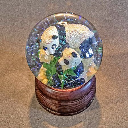National Zoo Panda Snow Globe - DC8064