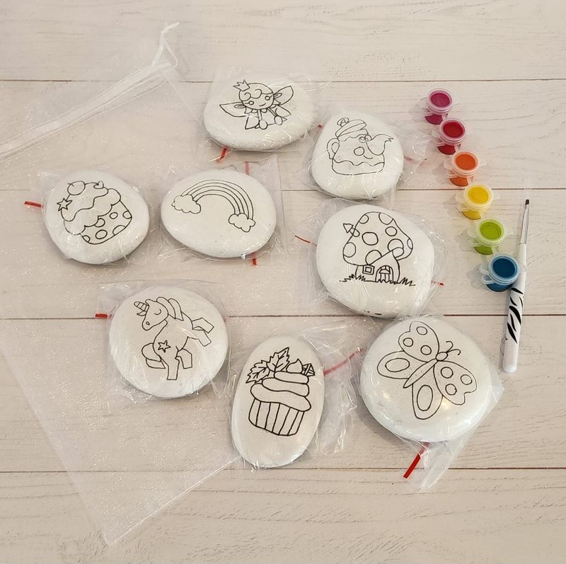 Summer theme rock art kit