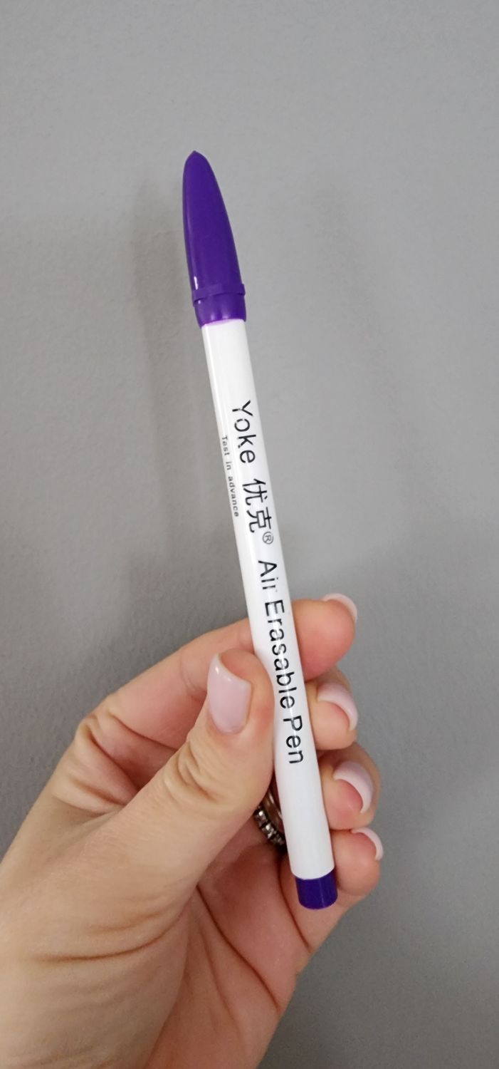 Erasable pen for embroidery