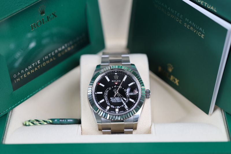 Rolex Sky-Dweller Schwarz - 2020