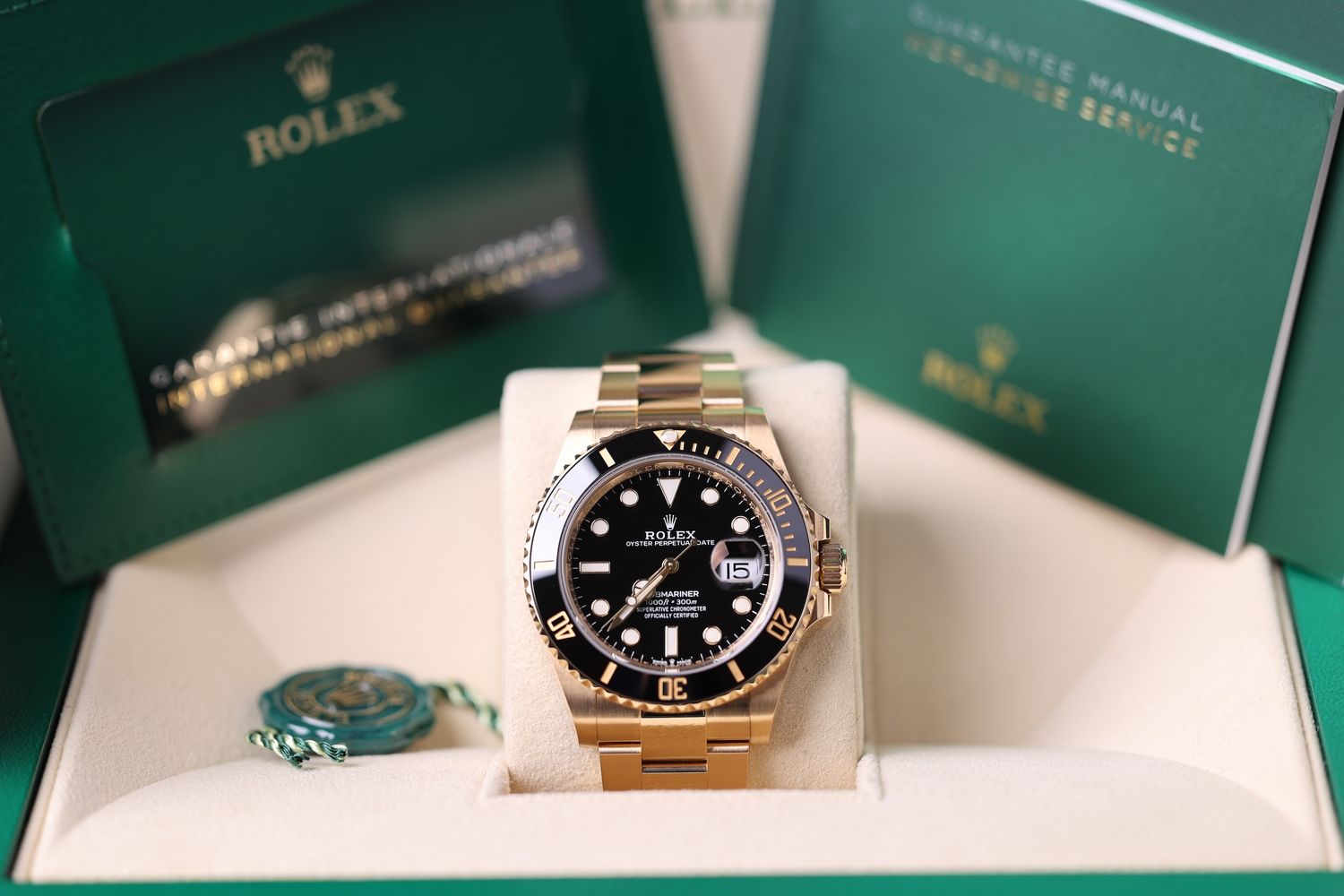 Rolex Submariner Date Gelbgold Schwarz - 2023