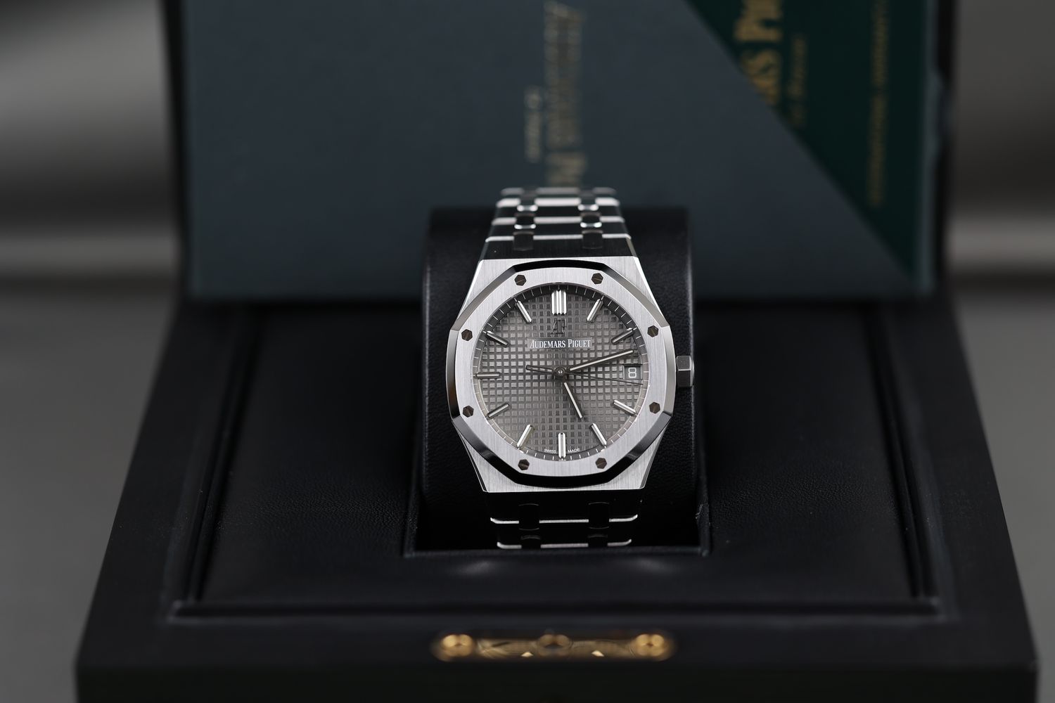 Audemars Piguet Royal Oak 15500 Grau - 2020