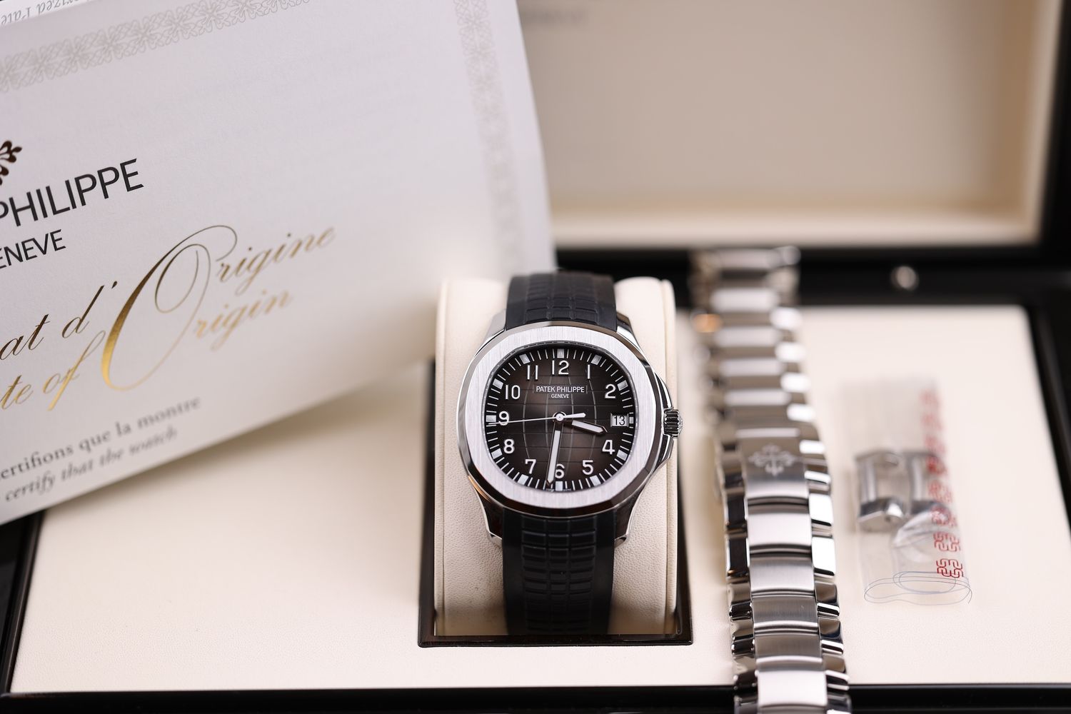 Patek Philippe Aquanaut Schwarz - 2023