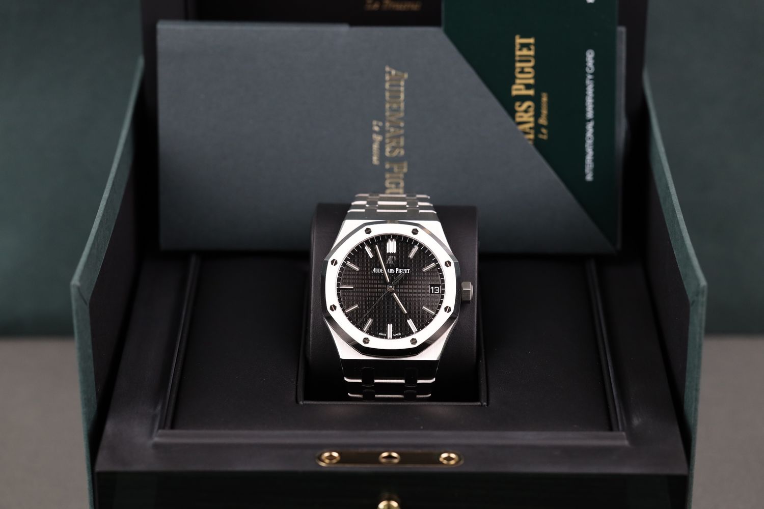 Audemars Piguet Royal Oak 15500 Schwarz - 2021