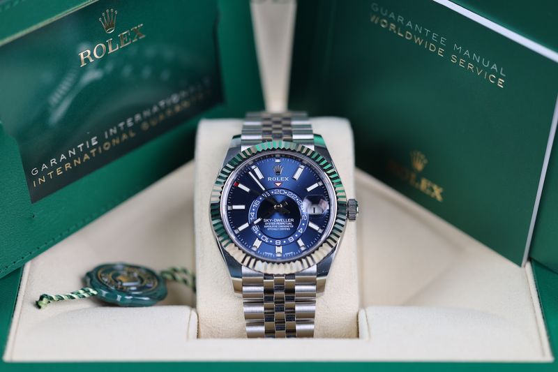 Rolex Sky-Dweller Jubilee Blau - 2024