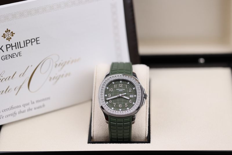 Patek Philippe Aquanaut Luce Grün DIA  - 2023