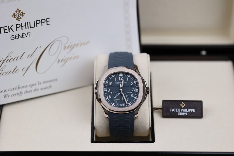 Patek Philippe Aquanaut Weißgold Traveltime Blau - 2024