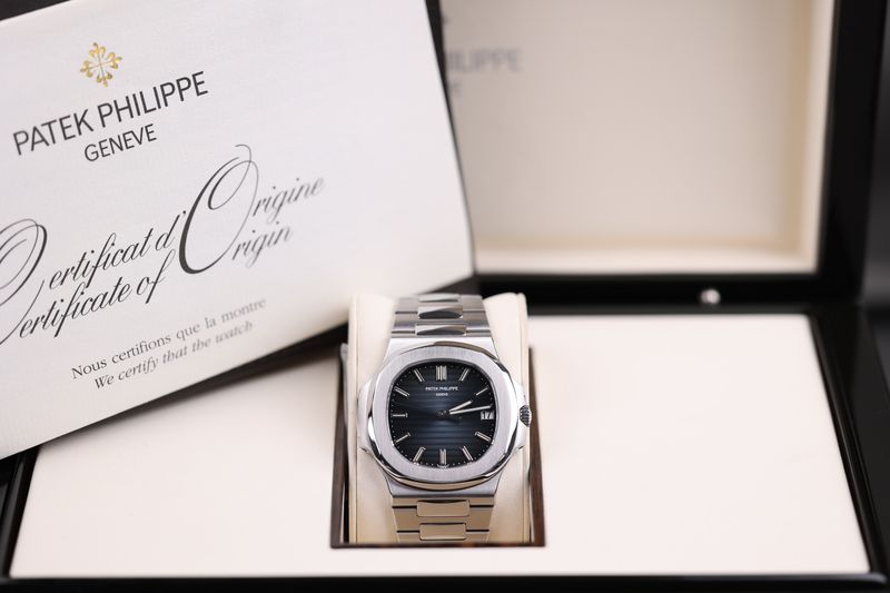 Patek Philippe Nautilus 5711 Blau - 2015 Patek Philippe Nautilus 5711 Blau - 2015