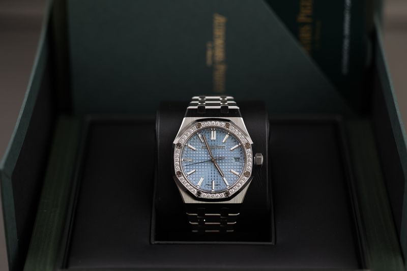 Audemars Piguet Royal Oak Baby Blau DIA - 2023